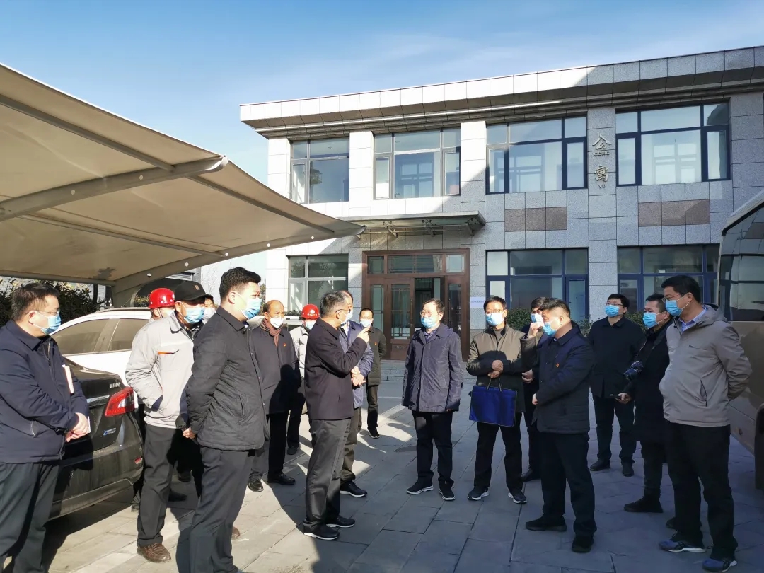 新密市委副書(shū)記、市長(zhǎng)張紅偉一行蒞臨鄭州建信指導(dǎo)企業(yè)復(fù)工和疫情防控工作